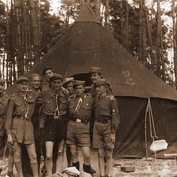 rok 1946 - II WDH na obozie w Rusinowie nad Gopłem