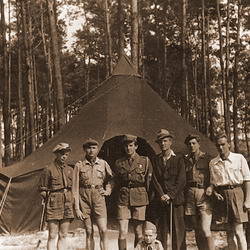 16.07-15.08.1946 - obóz letni 2 WDH w Rusinowie nad Gopłem