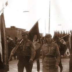 obchody przy pomniku 68 pułku piechoty - 09.05.1985